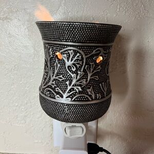 Scentsy Black and Silver Wax Warmer